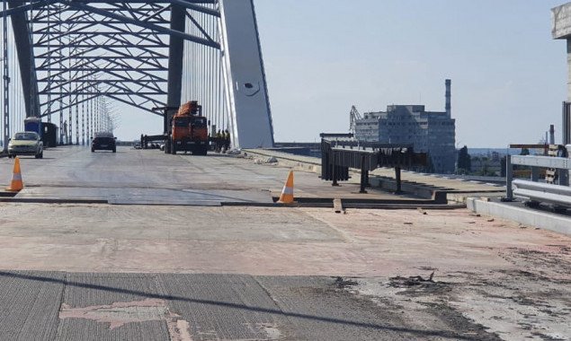 Правоохранители сообщили о подозрении замруководителю “Дирекции по строительству дорожно-транспортных сооружений” и генподрядчику строительства Подольского моста