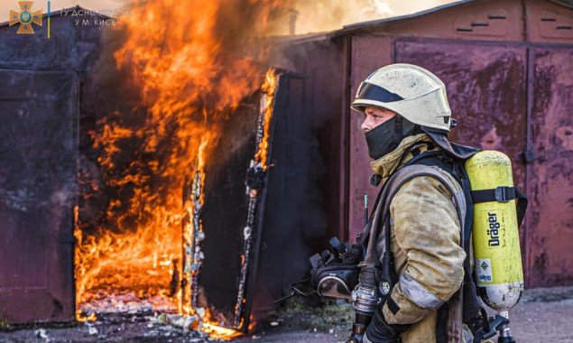 За прошедшую неделю столичные спасатели ликвидировали более 100 пожаров
