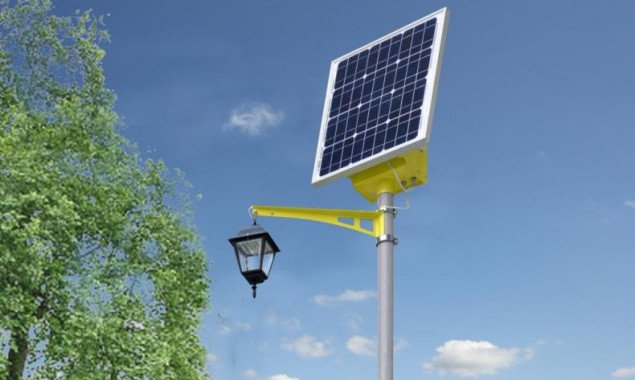 В трех скверах Киева установят освещение на солнечных батареях