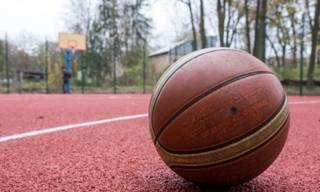 В селі Бузова на Київщині побудують шкільний баскетбольний майданчик