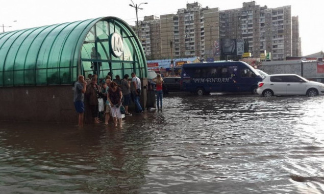 За обследование дождевой канализации Киева столичные коммунальщики собираются заплатить почти полмиллиарда гривен