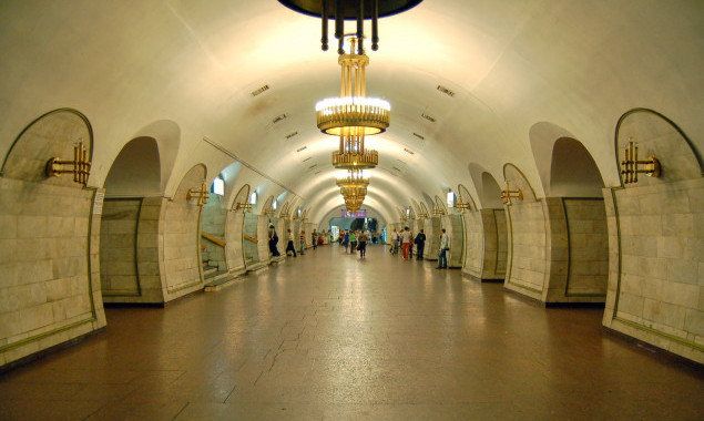 “Киевский метрополитен” рассказал о ходе ремонтных работ на станциях