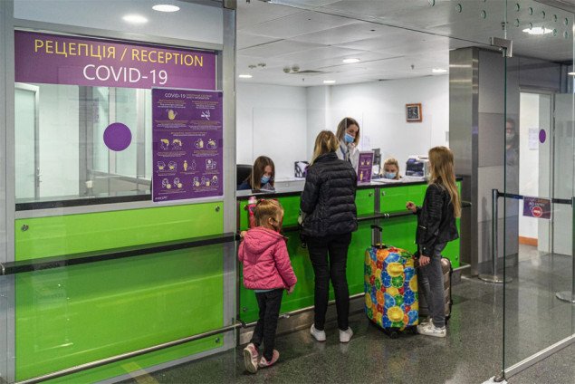 В аэропорту “Борисполь” закрывают пункт вакцинации от COVID-19