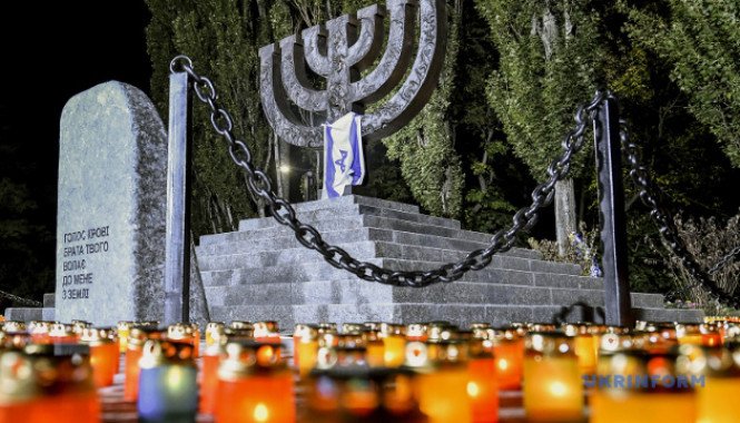 Столичные власти планируют выдать матпомощь 34 киевлянам к Дню памяти жертв Бабьего Яра