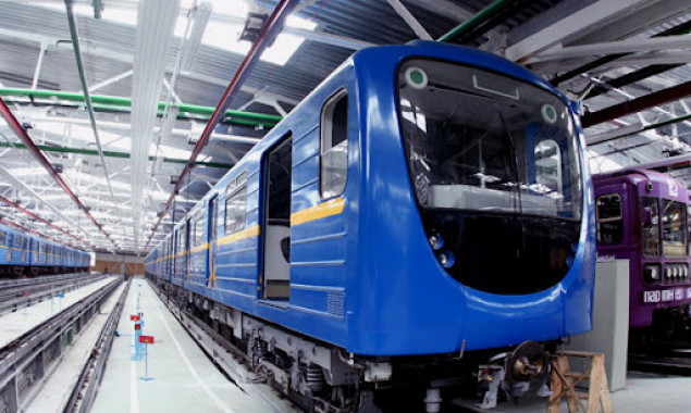 Кличко распорядился увеличить число депо на Подольско-Выгуровской линии метрополитена