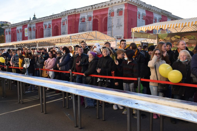 В Киеве приготовили самую длинную в мире шаурму (фото)