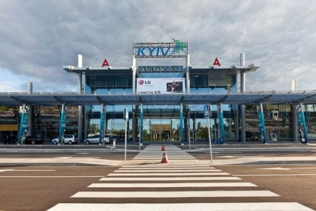 В аэропорту “Киев” у 5 человек обнаружили поддельные ковид-сертификаты