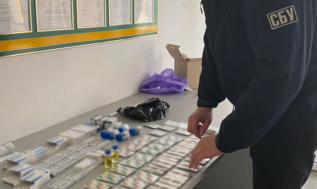 В Киеве СБУ раскрыла международную группировку, занимавшуюся контрабандой стероидов из Восточной Азии в ЕС