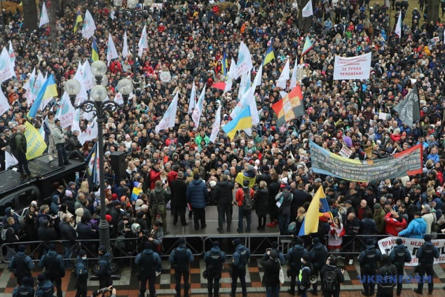 Журналистам рассказали кто стоит за организацией митинга “антивакцинаторов” в центре Киева