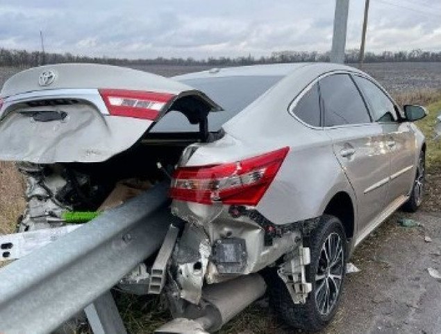 На Киевщине в результате ДТП погиб пассажир автомобиля Toyota (фото, видео)