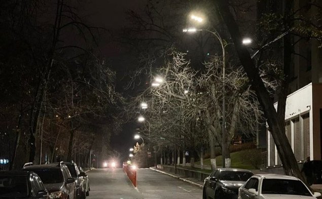 В Киеве еще на двух улицах поменяли освещение на энергосберегающее