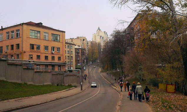 За 69 млн гривен в Киеве должны капитально отремонтировать улицу Татарскую