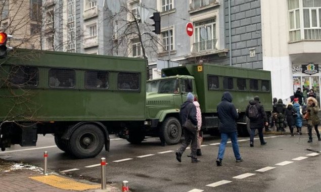В Киеве усилили меры безопасности в связи с запланированными акциями