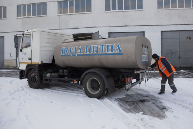 “Киевводоканал” готовит автоцистерны для раздачи киевлянам святой воды на Крещение (адреса)