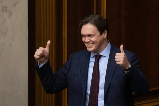 Рада не смогла уволилить Дмитрия Сенниченко с должности главы Фонда госимущества