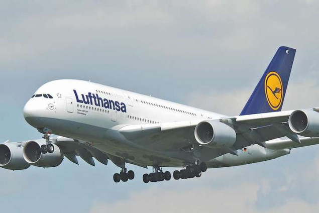 Lufthansa переносит ночные рейсы в Киев на фоне опасений нападения России на Украину