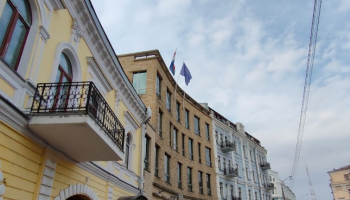 Нидерланды переносят посольство из Киева во Львов