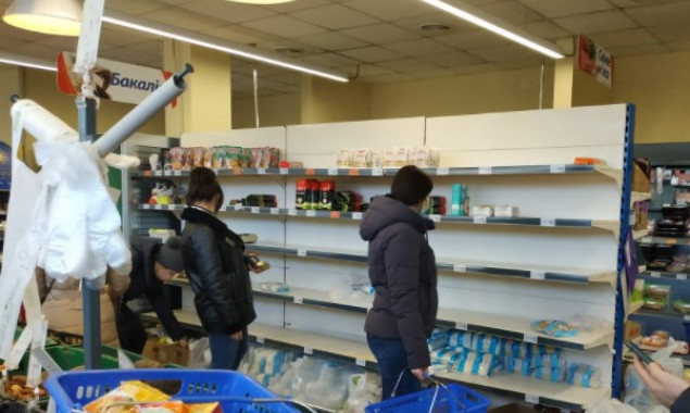 Крупнейшие торговые сети призвали украинцев не поддаваться панике и не скупать продукты в магазинах