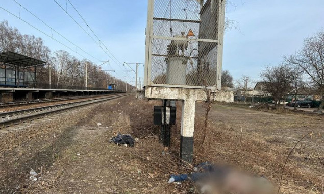 В Броварах на Киевщине  молодой человек бросился под поезд