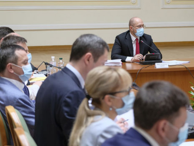 Кабмин утвердил порядок получения субвенций киевским и областными бюджетами на ремонты школьных столовых
