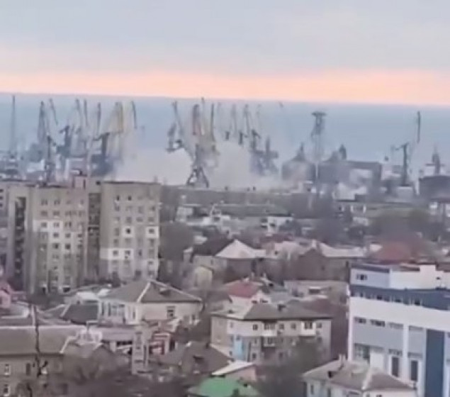 Россия сбросила ракеты на запорожский аэродром и морской порт в Бердянске