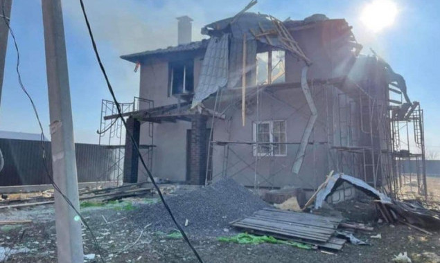 Московити обстріляли із важкої артилерії Нові Петрівці на Київщині