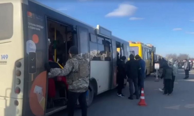 На Київщині продовжують евакуювати людей (відео)