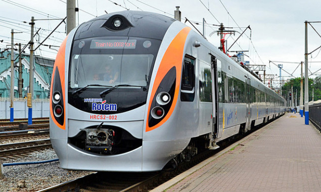 “Укрзалізниця” з 20 квітня призначає ще один потяг “Інтерсіті+” у сполученні Київ-Перемишль