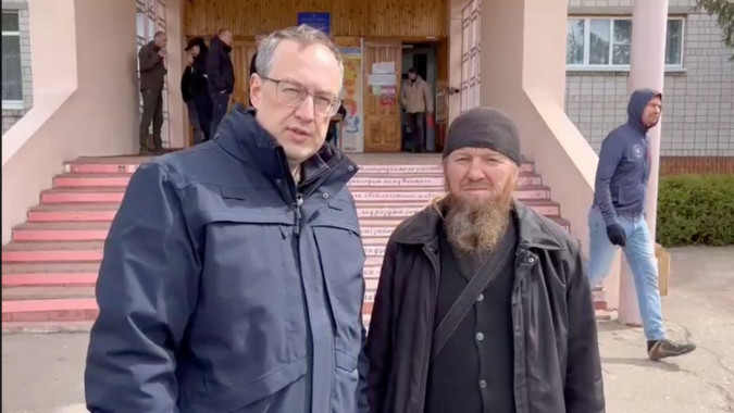 На Київщині місцевий священик УПЦ вивіз з окупованої Бородянки півтори тисячі мешканців