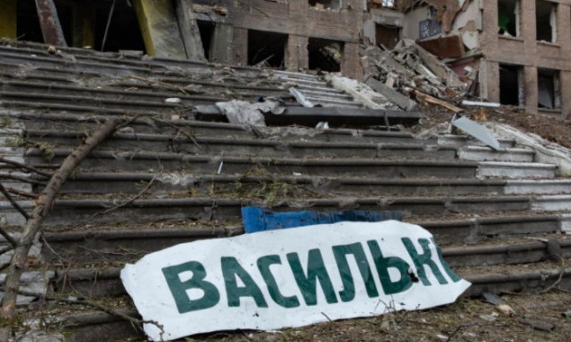 На Київщині рашисти знову вдарили ракетами по Василькову, є поранені