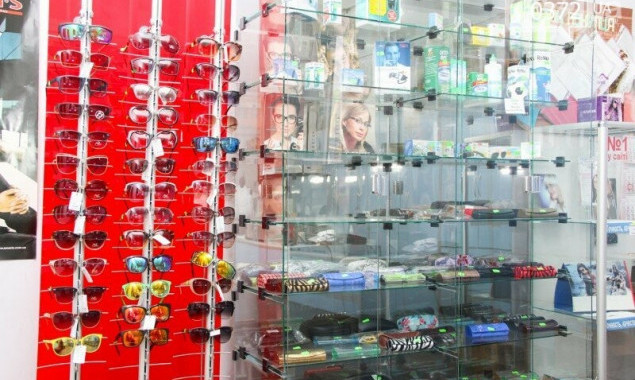 У Києві відновлюють роботу мережі магазинів оптики (адреси)