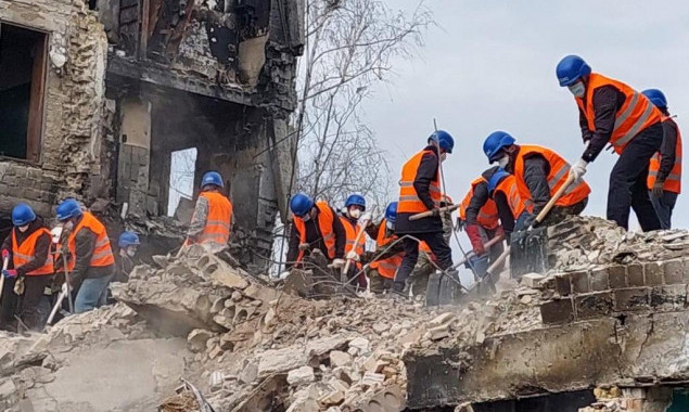 У Бородянку на допомогу рятувальникам прибули 60 добровольців із Києва