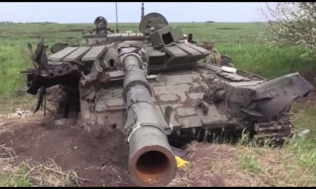 Рашисти втратили в Україні вже 1 322 танки та понад 29,7 тисяч вояків, - Генштаб ЗСУ