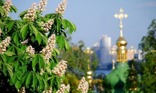 У Києві з запізненням розпочалось метеорологічне літо
