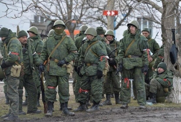 Ще одному офіцеру армії рашистів оголошено підозру за катування людей на Київщині