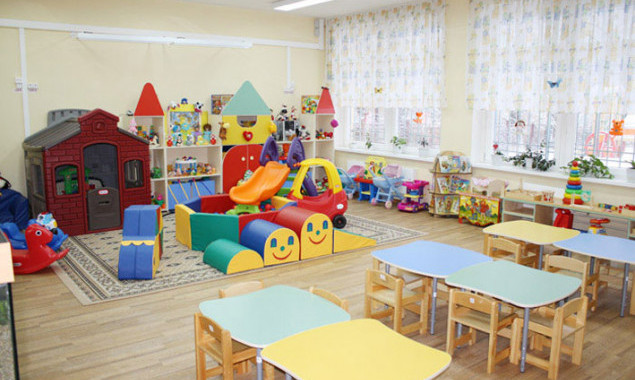 На Київщині в очному режимі відновили роботу 65 дитячих садочків