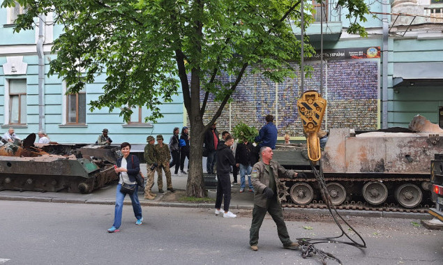 Провулок на столичному Печерську перетворили на музей російсько-української війни (фото)