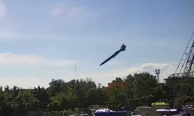 СБУ встановила обставини запуску ракет по ТРЦ у Кременчуці (відео)