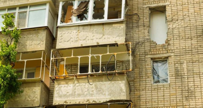 На Дніпропетровщині через обстріли загинуло 6 мешканців, пошкоджено 179 будинків, 2 школи, дитсадок та лікарня