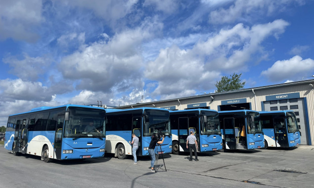 Бучанський район отримав 5 автобусів від Естонії