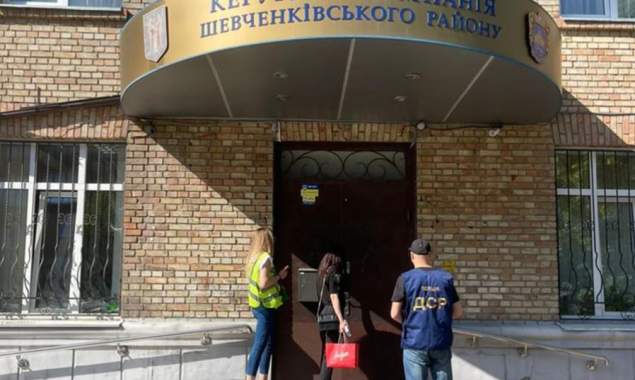 У Києві керівника управління РДА підозрюють у розкраданні 8 млн гривень на ремонті теплопунктів