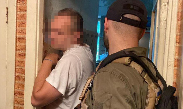 СБУ затримала мешканця Києва, який передавав ворогу дані про місця дислокації ЗСУ та тероборони