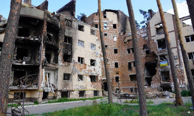 На Київщині вщент зруйновано 170 багатоповерхівок та майже 5 тисяч приватних будинків, - Олексій Кулеба