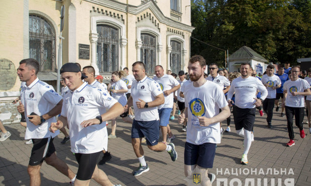 Поліцейські Києва взяли участь у благодійному пробігу “Дорога життя”