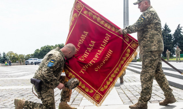 112 бригада першою з підрозділів сил ТрО отримала бойовий прапор (фото)