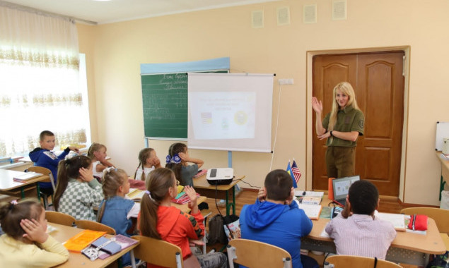 В школах Київщини розпочався проєкт із мінної безпеки