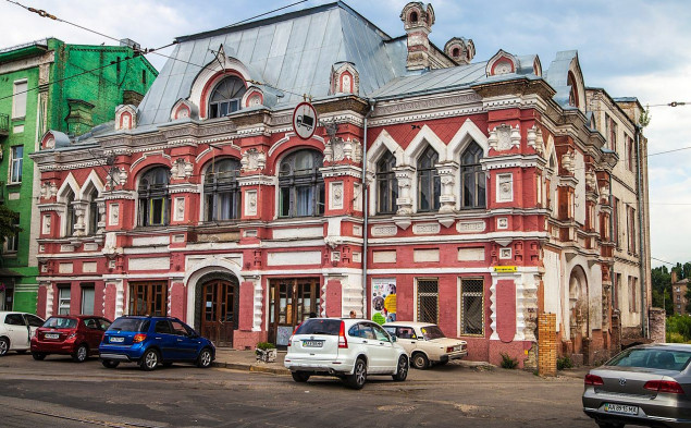 На заміну вікон в Малій опері Києва витратять більше 500 тис. гривень