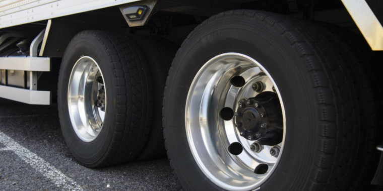 Ірпінь витратить понад 700 тис гривень на шини для комунальних вантажівок
