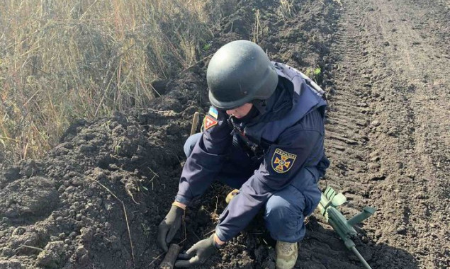 На Київщині вибухотехніки ліквідували понад 70 тисяч вибухонебезпечних предметів