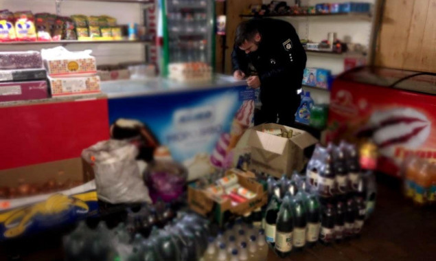 На Білоцерківщині поліцейські вилучили алкоголю та тютюну на суму понад 120 тисяч гривень (фото)